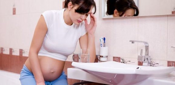 Tips Mengatasi Morning Sickness Selama Masa Kehamilan